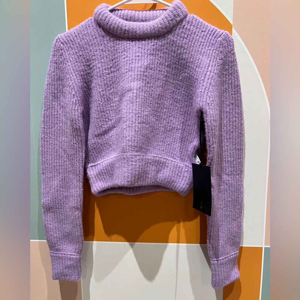 RARE NWT 2016 UNIF Valen Lavender/Purple Cropped Sweater